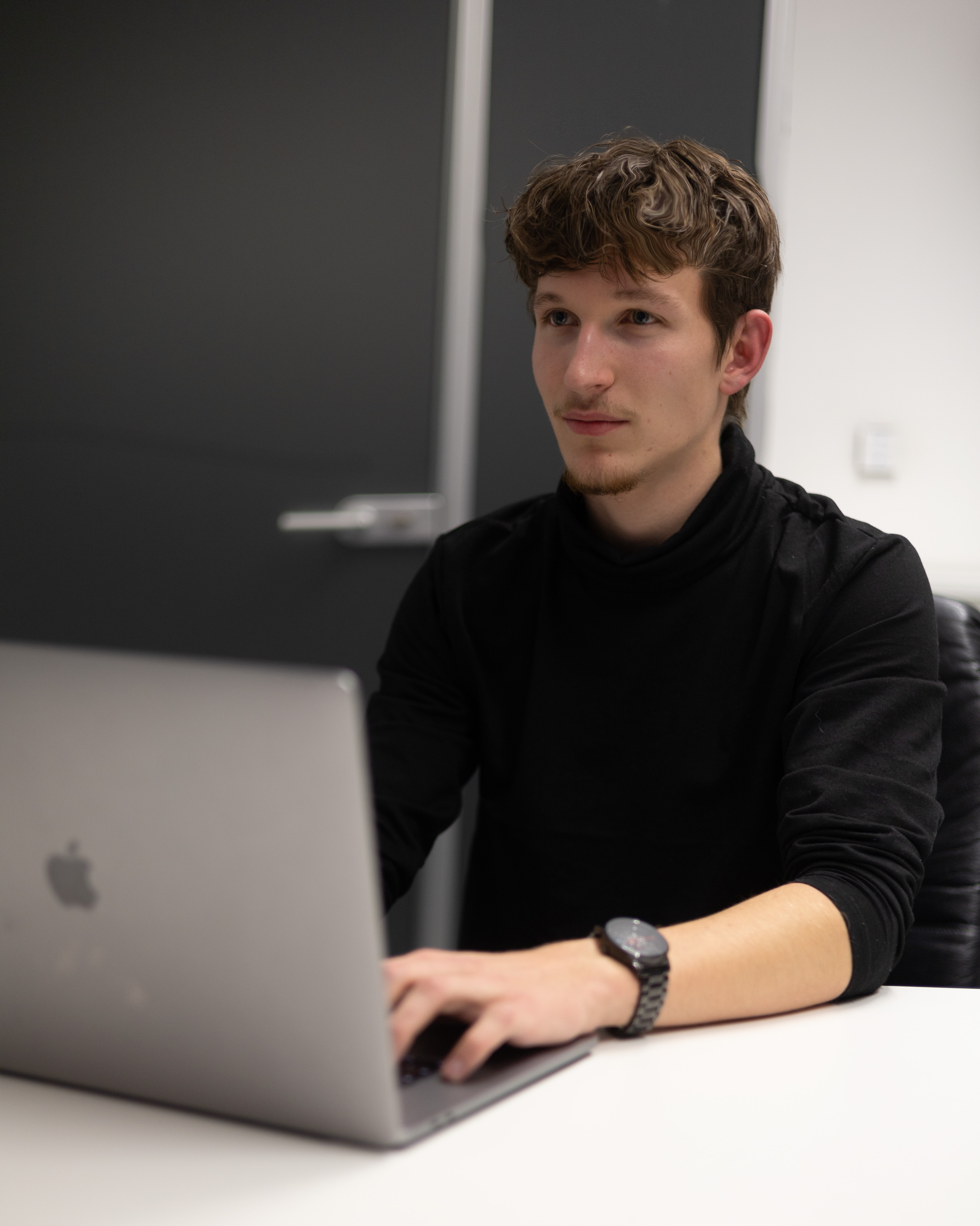 Portrait of Eli Puljiz